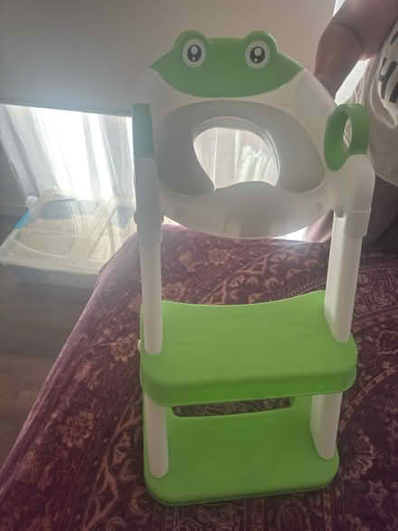 Photo of free Kids toilet (EC1V 8bz) #1