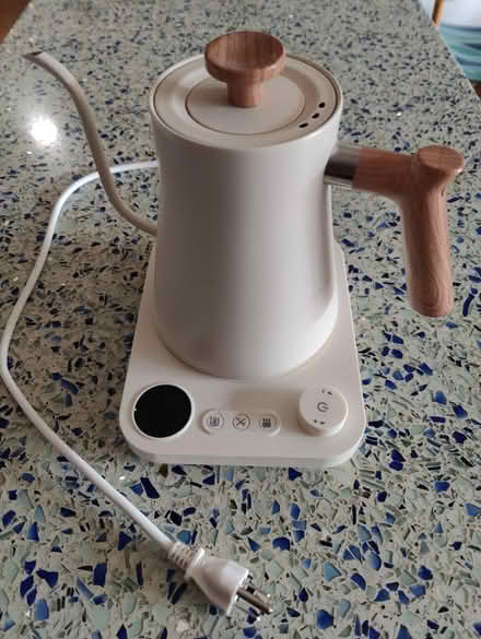 Photo of free electric kettle (Washington Heights/Inwood) #1