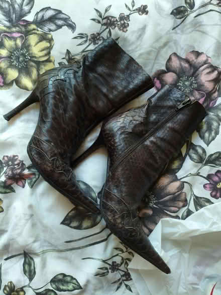 Photo of free Hill size 35 (Vauxhall SW8) #1