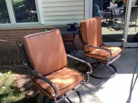 Photo of free Revolving patio chairs (Far west side) #1