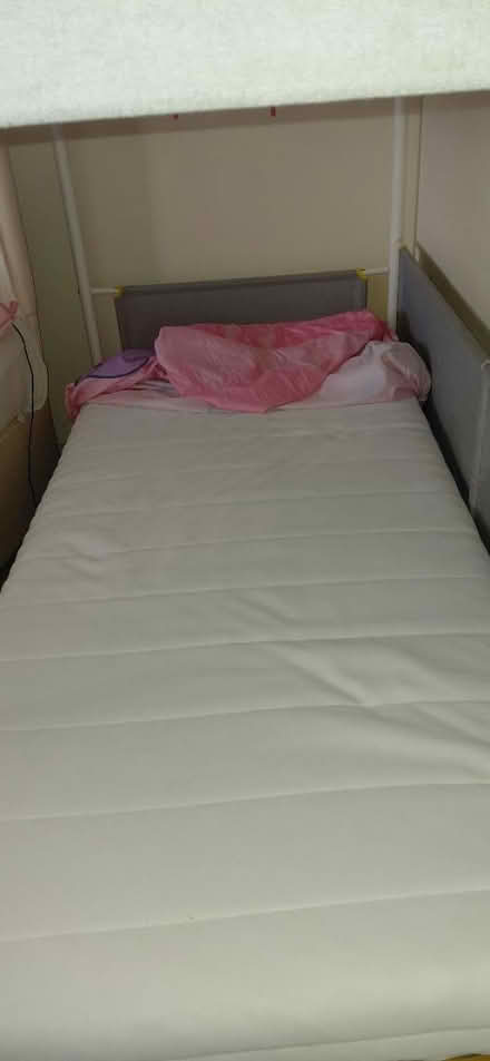 Photo of free Bungbed (E16) #2