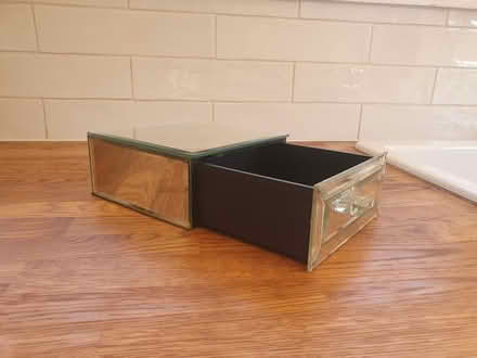 Photo of free Mirrored Jewellery Box (Havant PO9 3NY) #2