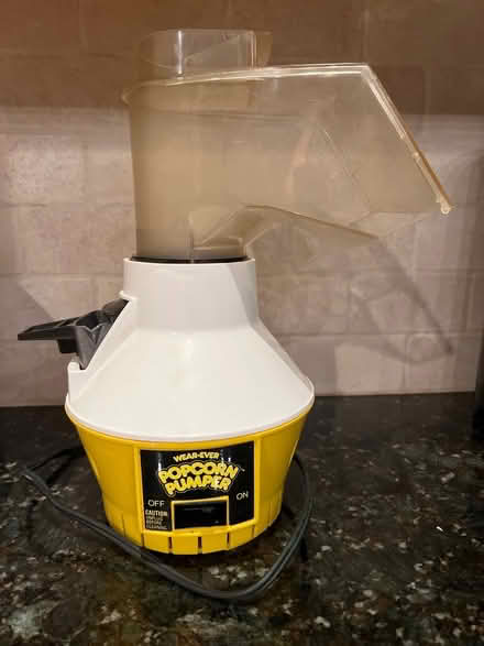 Photo of free Popcorn Air Popper (Broomall 19008) #1