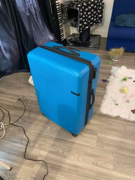 Photo of free Large Suitcase (Clerkenwell EC1V) #1