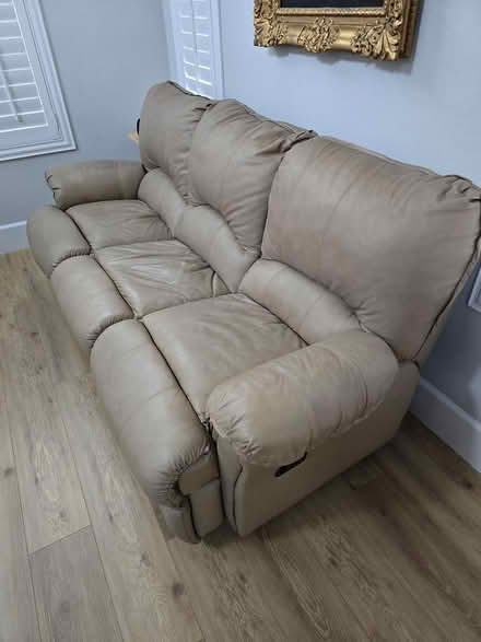 Photo of free Reclining leather sofa: Lane Alpine (Near Pacific Park/Wood Canyon) #2