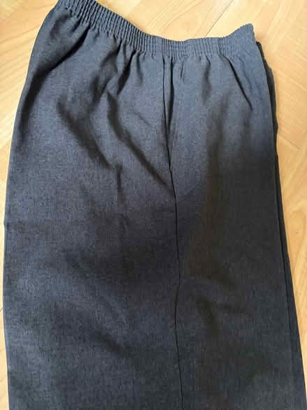 Photo of free Tradition grey dress pants size 6P (L5L 5P5) #2