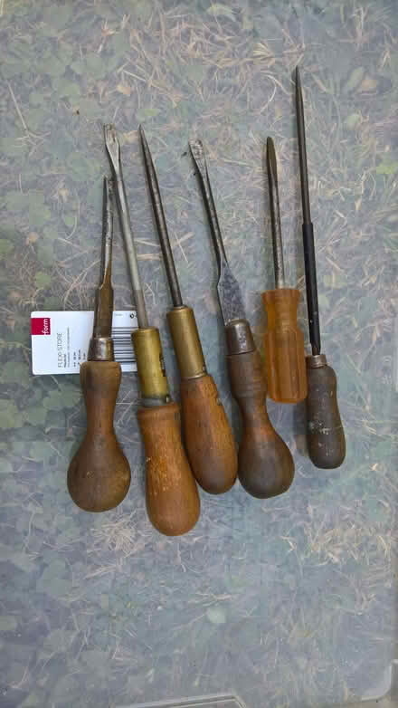 Photo of free Assorted screwdrivers (Hulham EX8) #1