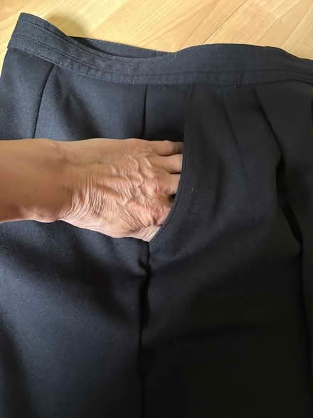 Photo of free Tan Jay black dress pants size 10 (L5L 5P5) #3