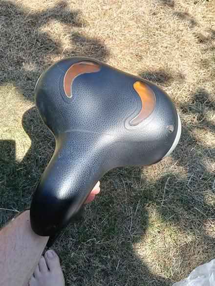 Photo of free Bike seat (Swindon SN2) #2