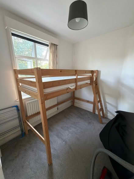 Photo of free Kids single bunk bed with mattress (Sw19) #1