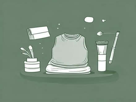 Photo of Accessories, clothes and makeup (Walton on the Hill L20) #1