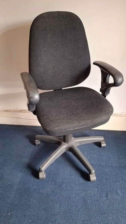 Photo of free Operators Chair (Bray South, near Junction 7) #1