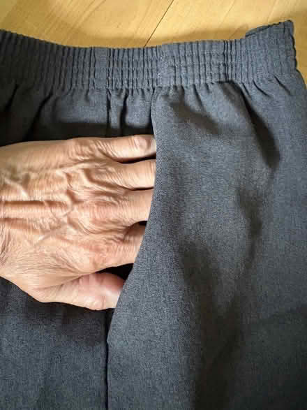 Photo of free Tradition grey dress pants size 6P (L5L 5P5) #3
