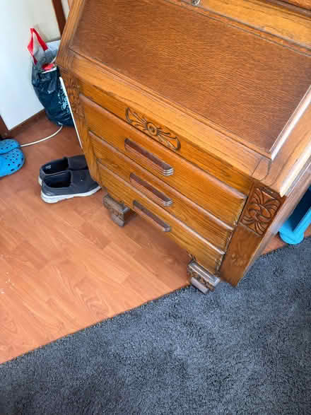 Photo of free Bureau / display cabinet (South Wingfield DE55) #4