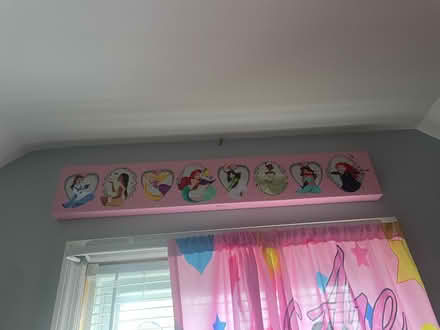 Photo of free Child affirmation curtain + decor (11422) #2