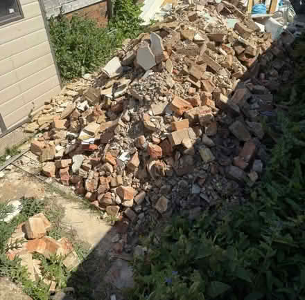 Photo of free Hard core rubble (HP20 - rubble HP20) #1