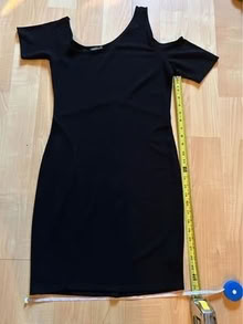 Photo of free Black dress Medium (L5L 5P5) #2