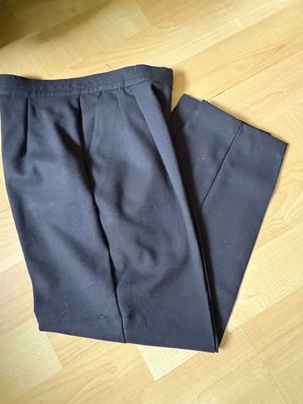 Photo of free Tan Jay black dress pants size 10 (L5L 5P5) #4