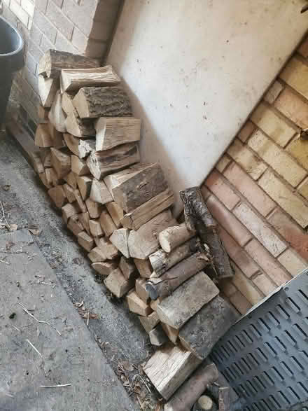 Photo of free Dry firewood (Cubbington CV32) #1