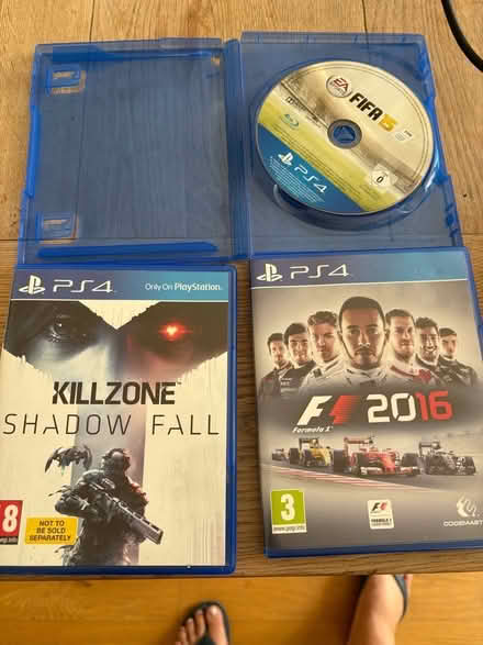 Photo of free PS4 games 2xfifa plus k**zone (Northchurch HP4) #1