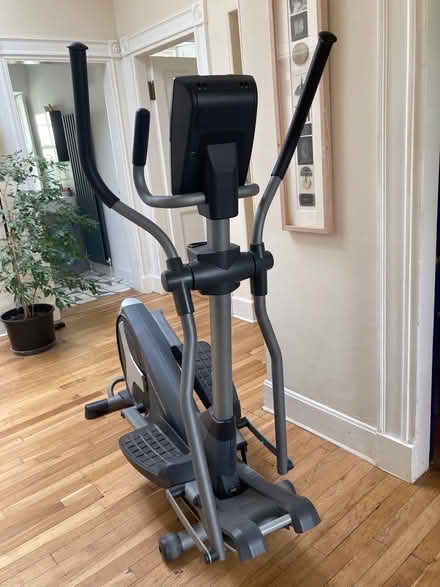 Photo of free Cross trainer (Law DD3) #2