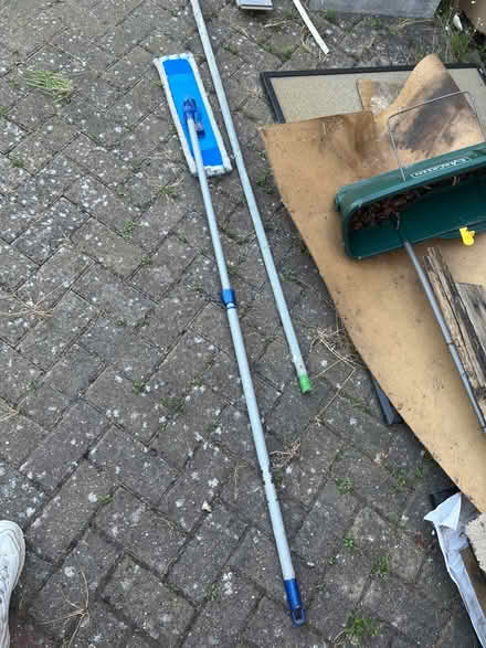 Photo of free Mop (Tunbridge wells TN4) #1