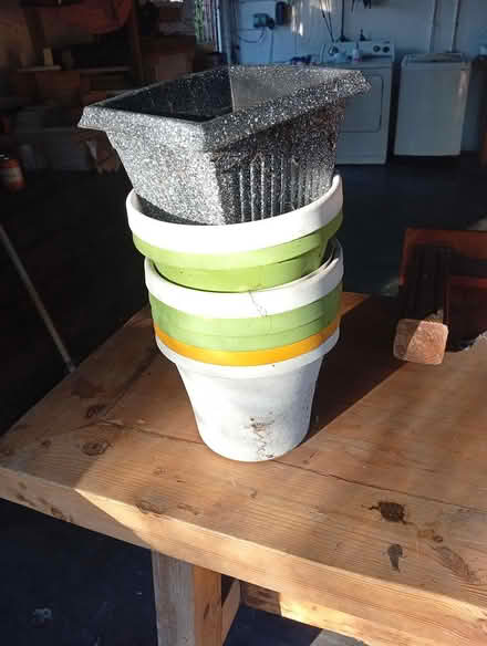 Photo of free Various items. Need fixing. Junk (West Beach) #2