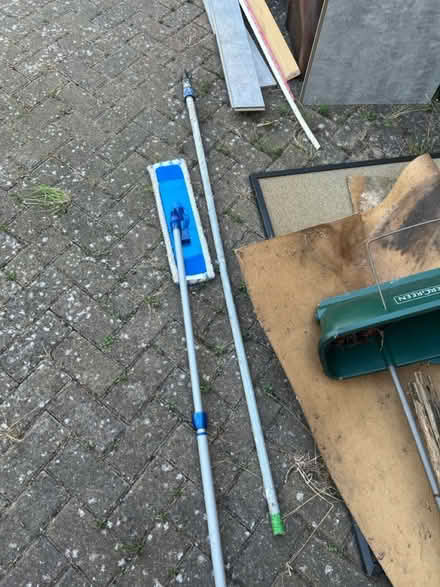 Photo of free Decorators pole (Tunbridge wells TN4) #1
