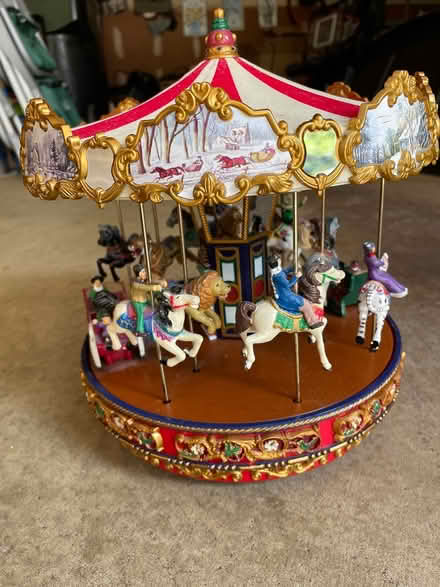 Photo of free children’s table-top carousel (Middletown off Dwight Rd) #1