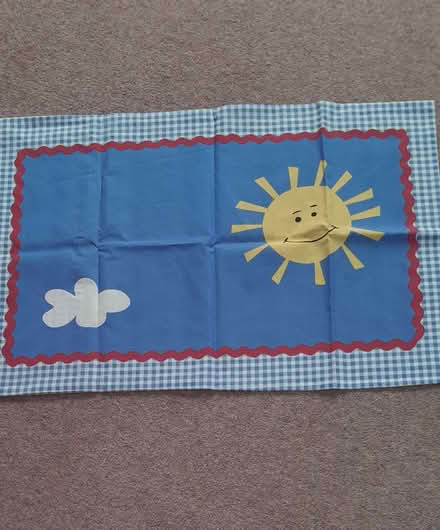 Photo of free Single duvet cover and matching pillowcase (Thrupp GL5) #2