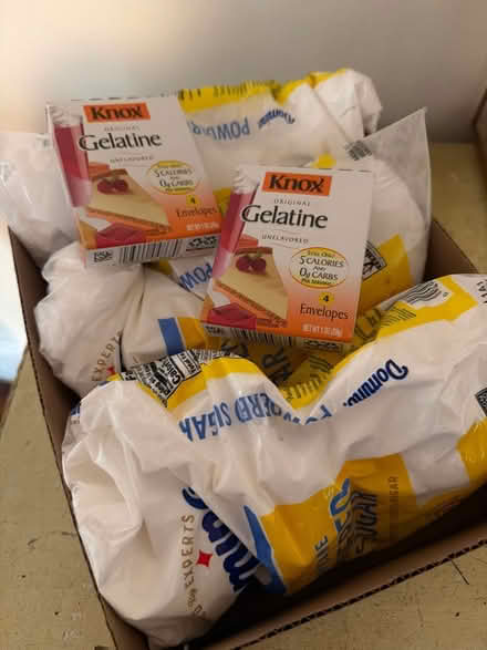 Photo of free Powdered sugar / gelatin (Ardmore) #1