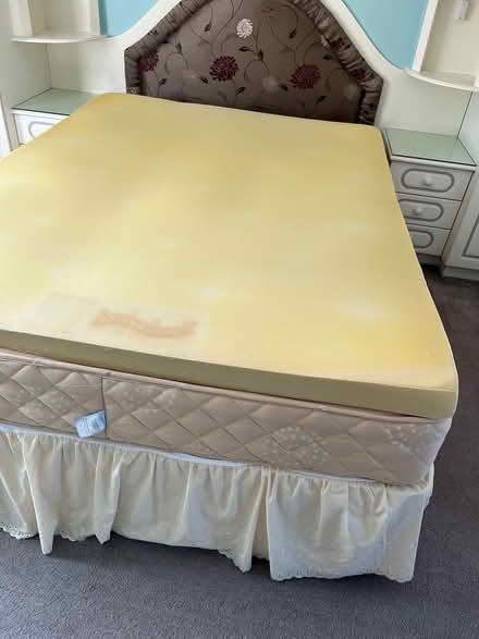 Photo of free King size mattress topper (Denvilles PO9) #1