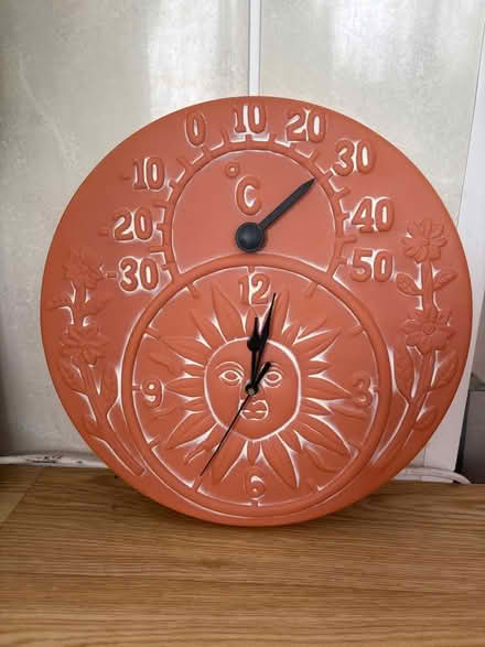 Photo of free Clock / thermometer (Eastbourne BN20) #1