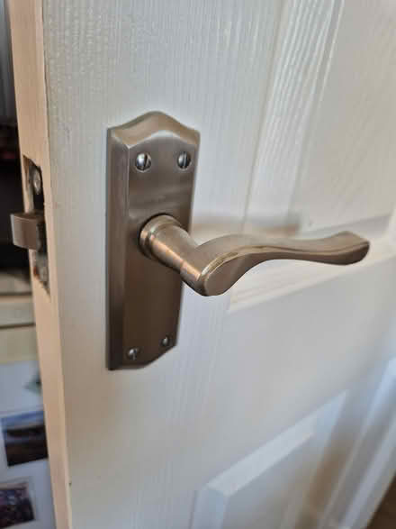 Photo of A pair of old focus door handles (DE72) #1