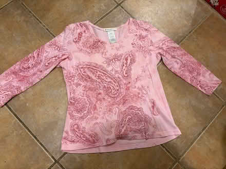 Photo of free Ladies medium pink top (L5L 5P5) #1