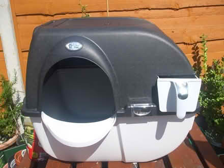 Photo of free Omega Paw Cat litter tray (Stretford M32) #1