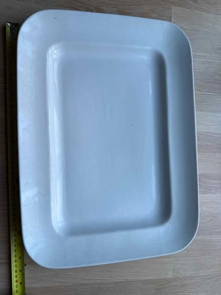 Photo of free Large heavy based porcelain serving dish (Walstead RH16) #1
