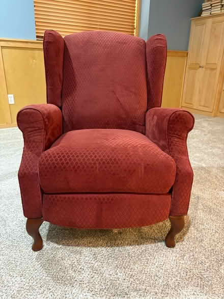 Photo of free Recliner (Carver mn) #1