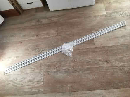 Photo of free curtain tracks + fixings (Chesterfield S40) #1