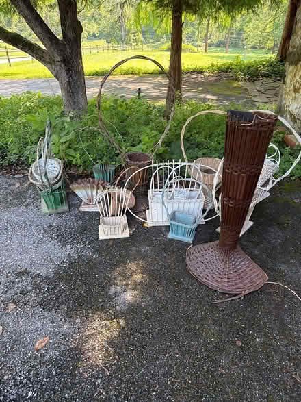 Photo of free Vintage flower baskets (Edgemont PA) #1