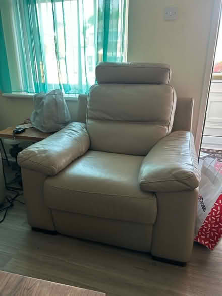 Photo of free 3 peace sofa set (Kirkby) #1