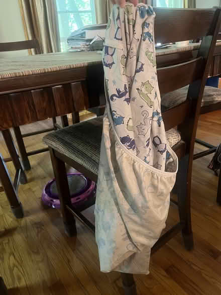 Photo of free waterproof, washable bin liner (Red Hook) #1