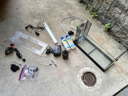Photo of free 5 gallon fish tank with supplies (South Hills) #1