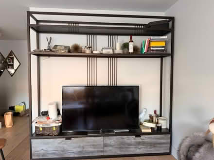 Photo of free TV & shelf unit (Southwark SE1) #1