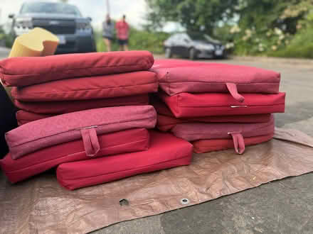 Photo of free Outdoor cushions (Overlook Nhood - N Portland) #1
