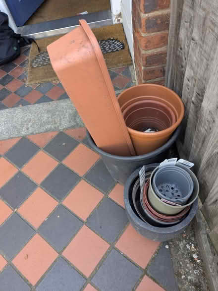 Photo of free Selection of plant pots (Earlsfield SW18) #2