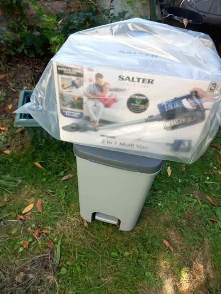 Photo of free Salter 2 in 1 multi vac (Bexhill-on-Sea TN40) #1