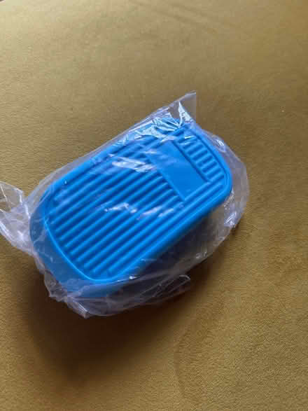 Photo of free Dog/cat brush (Hadlow TN11) #2