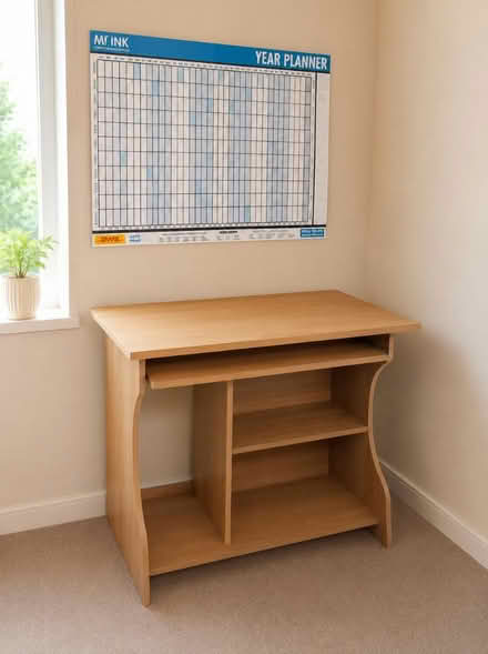 Photo of free computer table (BD2) #1