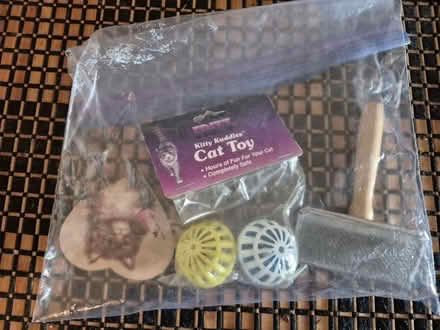 Photo of free Cat litter pan liners plus bonus (Port Coquitlam south.) #2